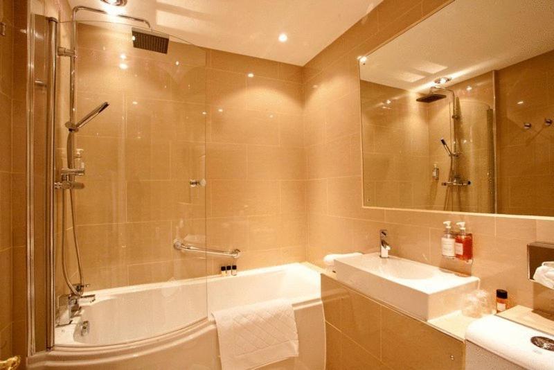 The Blueberry Hotel Понтіпрідд Номер фото